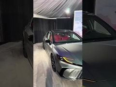 Το Toyota Camry 4 πόρτες 5 καθίσματα σεντάν απαραίτητο για ταξίδια Αεριοκίνητο ηλεκτρικό υβριδικό αυτοκίνητο Camry 2024